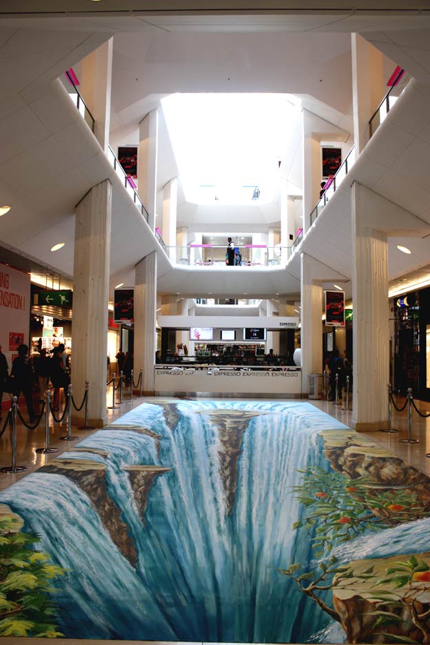 3D anamorphic painting of a waterfall in Lyon, France